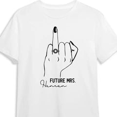 Future Mrs Ring Finger Tee - Bride To Be Shirt - Chemise fiancé - Bachelorette Party Tee For The Bride - Chemise de douche nuptiale - Cadeau de mariée