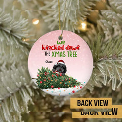 Nous abattons l’arbre de Noël, boule de chien coquine, ornement personnalisé de races de chiens, ornement en céramique circulaire