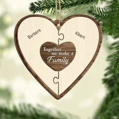 Puzzle de Noël Ensemble, nous formons une famille - Cadeau pour la famille - Ornement en bois personnalisé à 2 couches