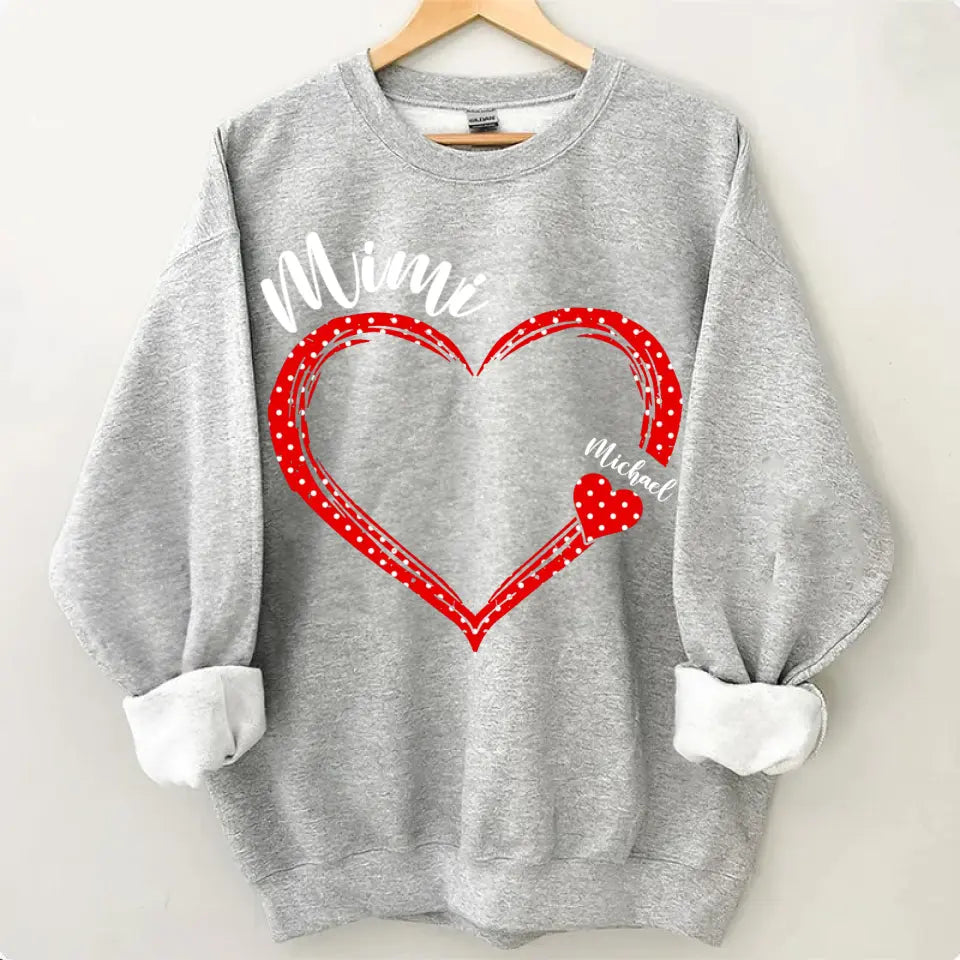 Personalized grandma Nana Mommy aunt child name heart-shaped clothes