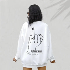 Future Mme Sweathirt avec annulaire - Sweat-shirt PersonalizedFiancee - Cadeau de fiançailles - Future Mme.Name Sweathirt - Ring Hand Sweater 