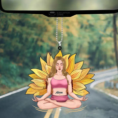 Yoga Mandala Girl, Cadeau pour les amateurs de yoga, Ornement de voiture personnalisé